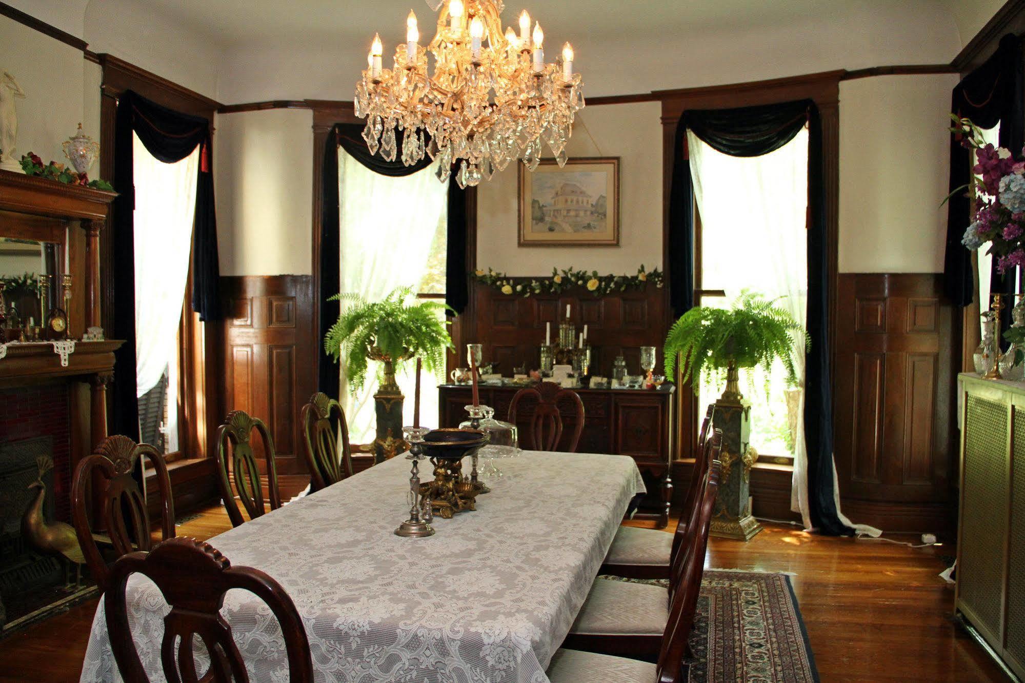 Beall Mansion An Elegant Bed & Breakfast Inn Alton Zewnętrze zdjęcie